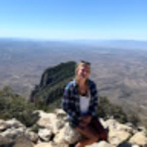 Meet your Posher, Elizabeth